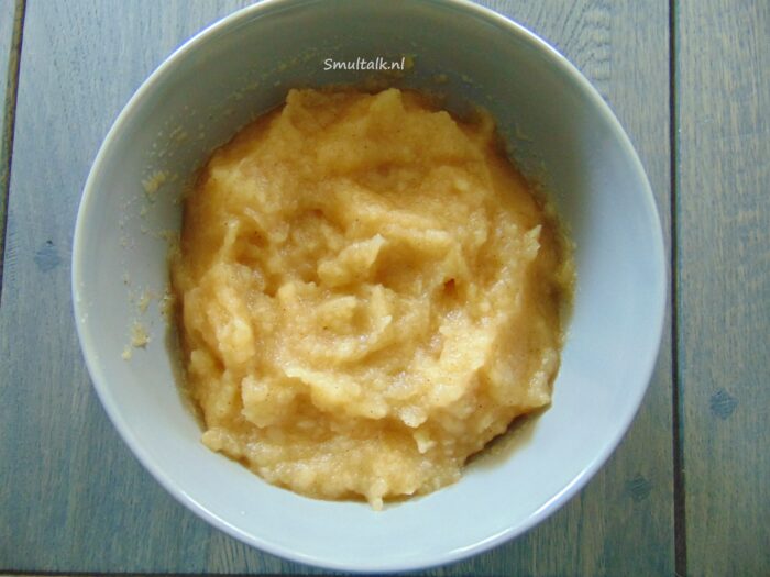 schaaltje appelmoes van dichtbij