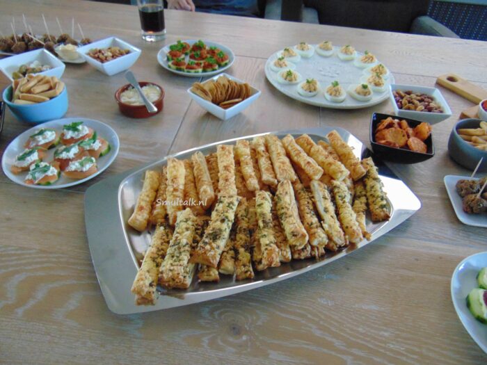 Borrelplank, Borrelplank, Smultalk