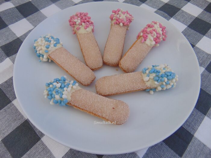lange vingers met muisjes