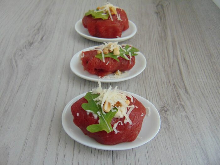 3 carpaccio bonbons op een rij