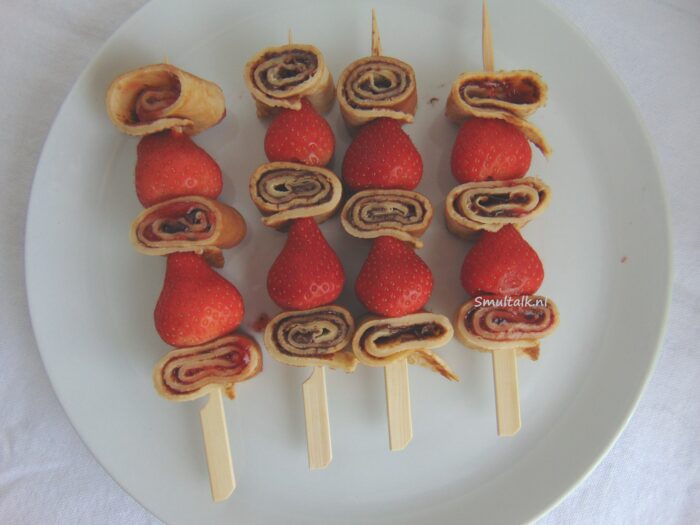 pannenkoekspiesjes met fruit