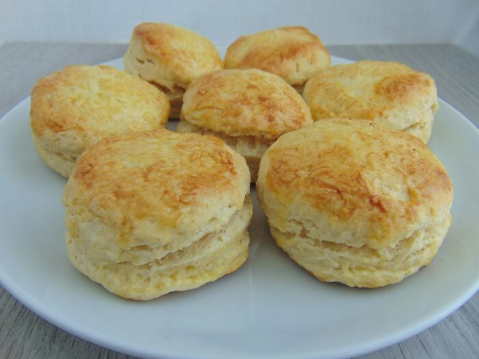 scones op een bord