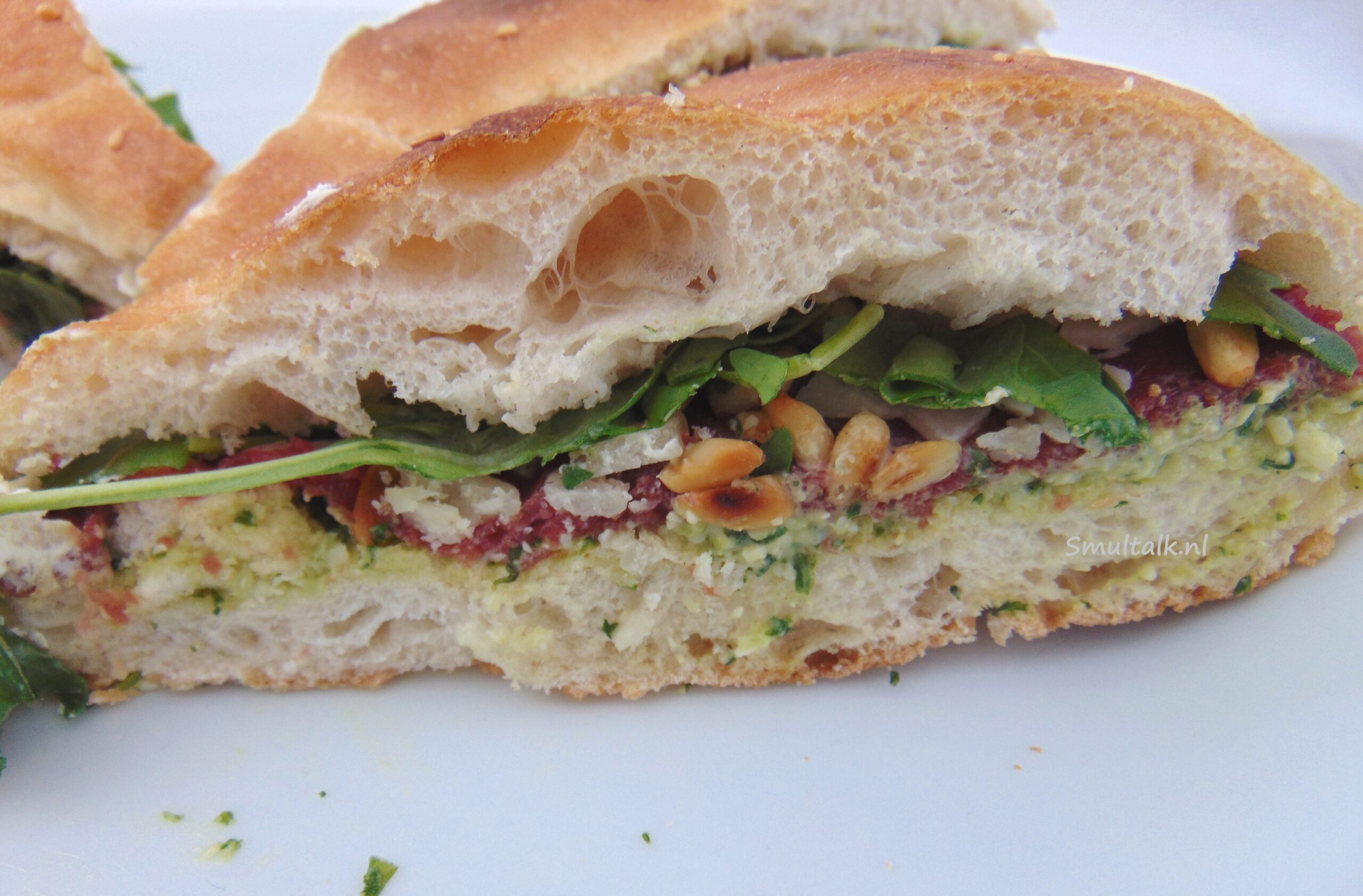Turks brood met carpaccio en pestomayo, Turks brood met carpaccio en pestomayo, Smultalk