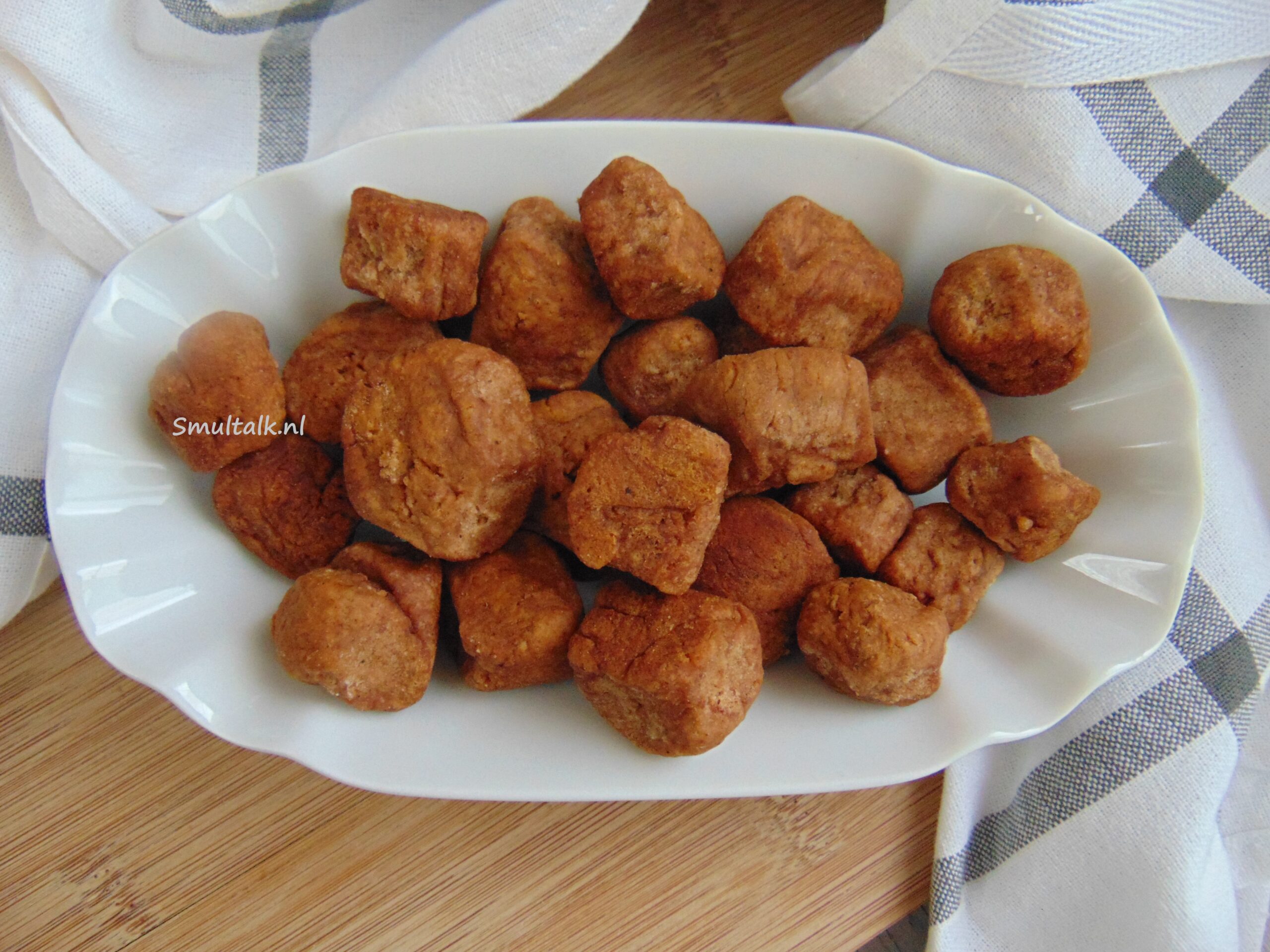 Schaaltje met oud-Hollandse pepernoten